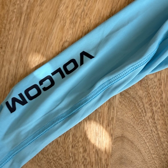 Volcom Kids Toddler Swim Rashguard Set - Light Blue and Multicolor NWT 4T - Picture 7 of 13